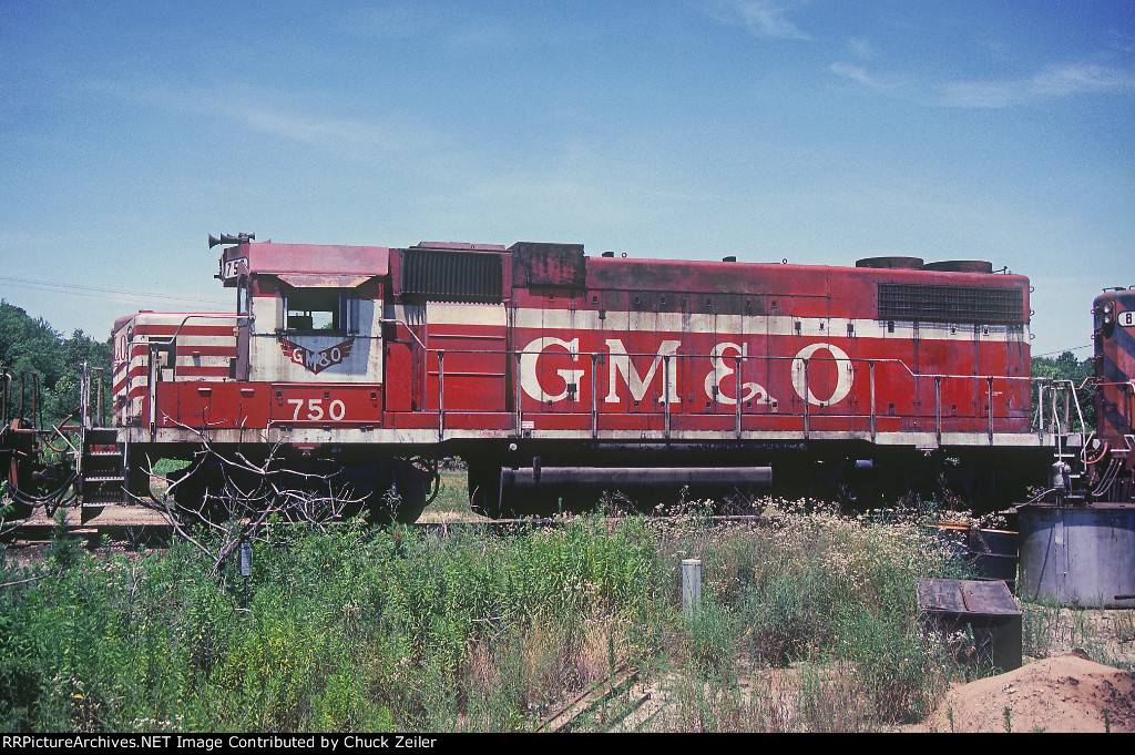 GM&O GP38-2 750